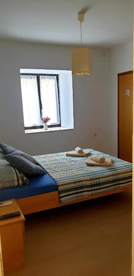 Apartments And Room Vela 센 외부 사진