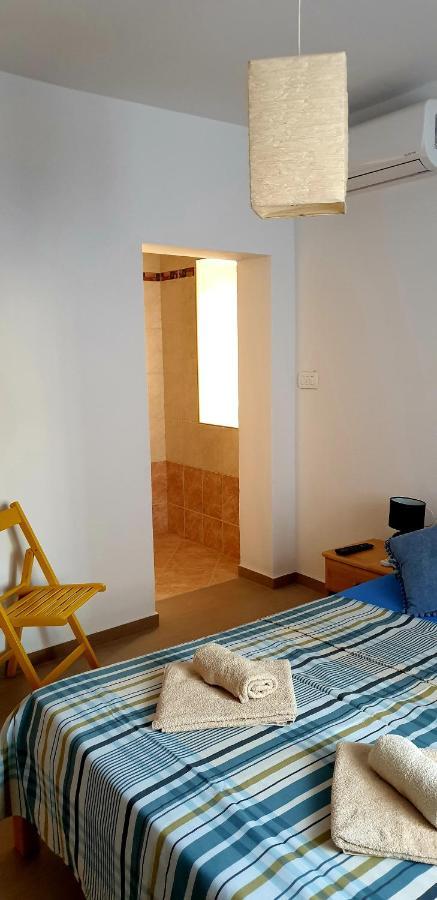 Apartments And Room Vela 센 외부 사진